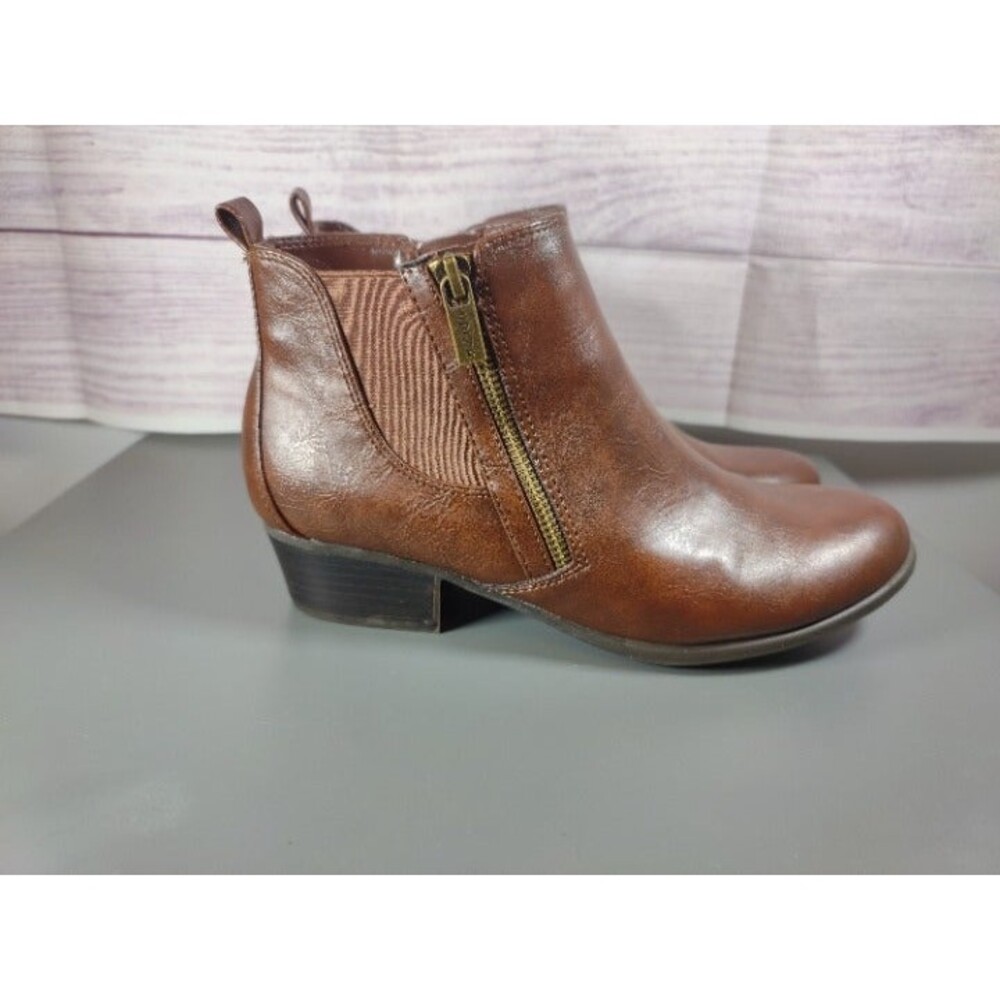 Unisa Brown Leather Ankle Boots with Zipper Accents, Size 8 1/2M